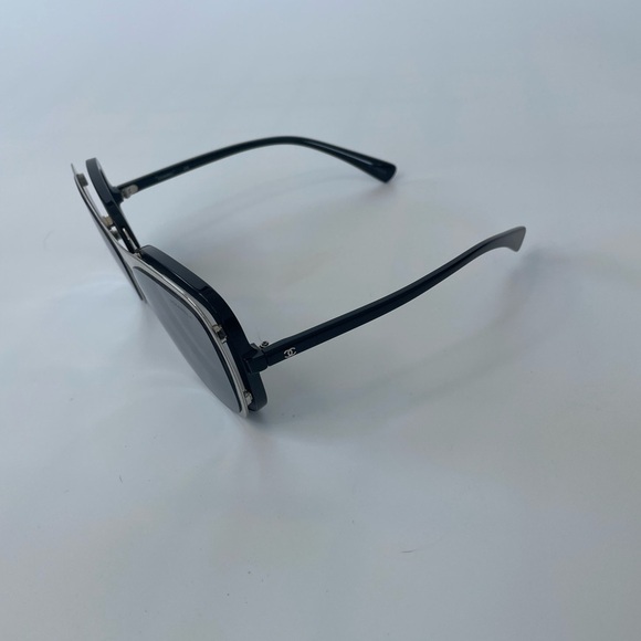 CHANEL | CLIP ON MIRROR SUNGLASSES | SILVER | AUTHENTIC main image 5